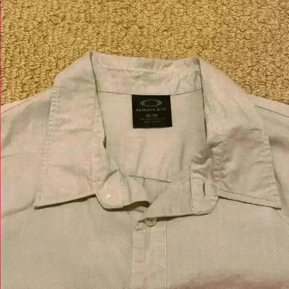 Oakley button up shirt - Picture 3 of 4
